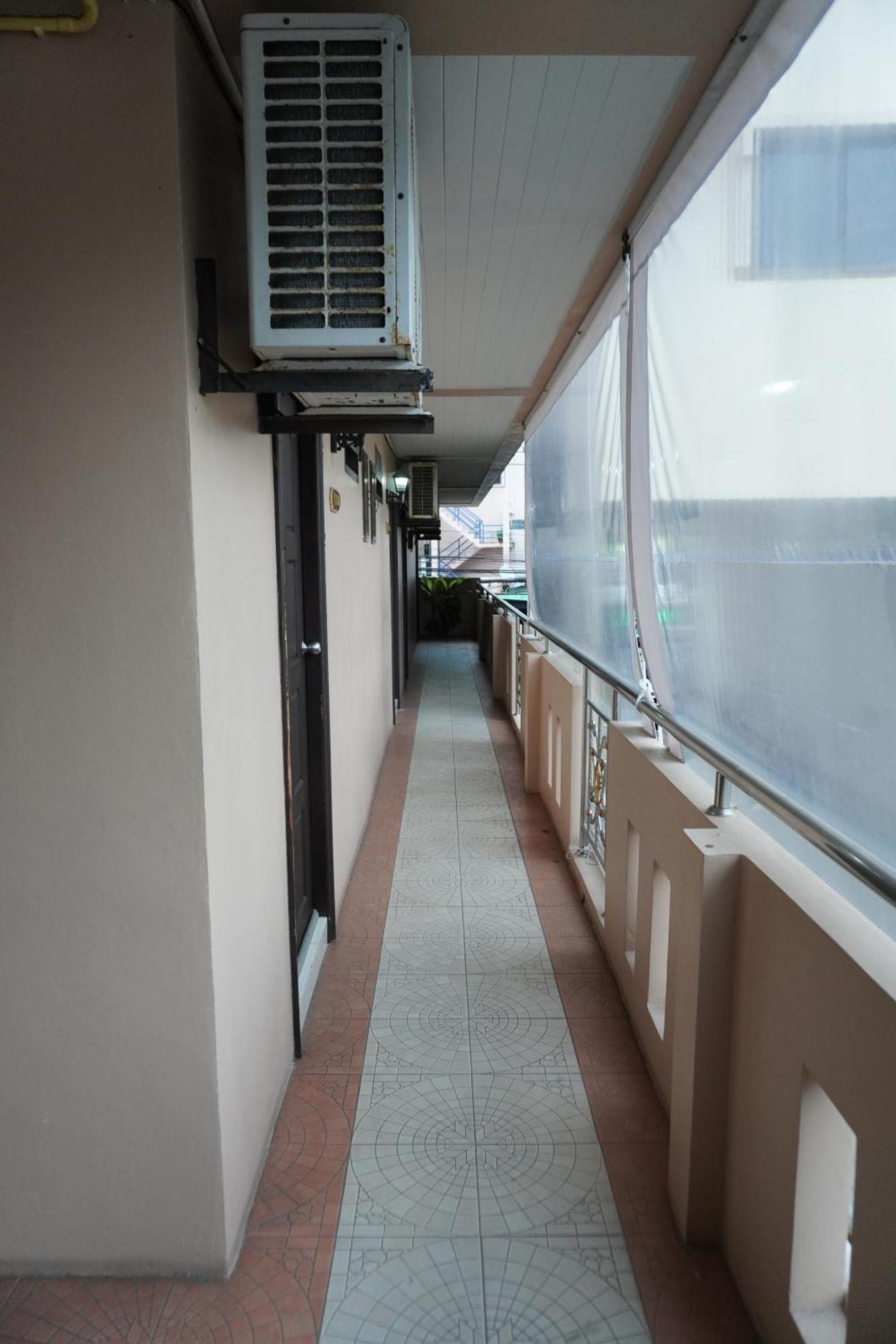 Centre Point Nanai Hotel Patong Exterior photo
