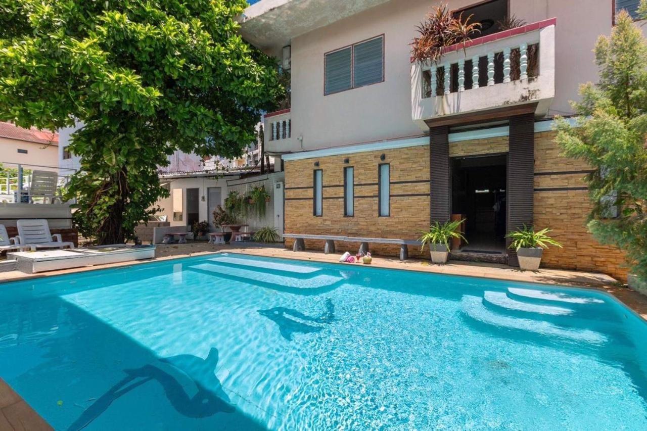 Centre Point Nanai Hotel Patong Exterior photo